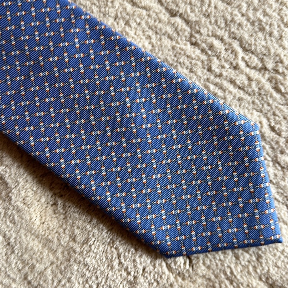 Light blue 100% Hermes - electrical circuit pattern.